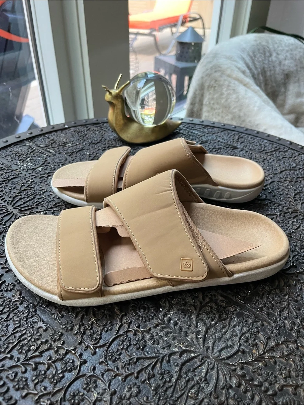 NEW SPENCO KHALO NUEVO SANDALS IN CHAMPAGNE TAN 9.5